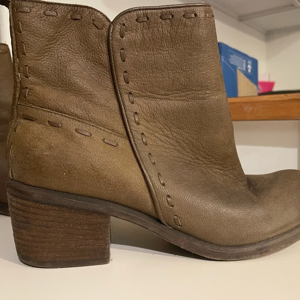 DONALD PLINER ankle boots - Picture 2 of 3